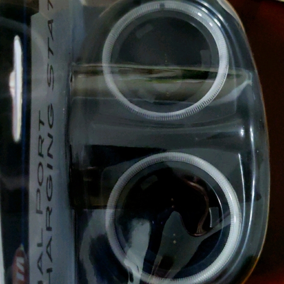 Gaming charing port - Picture 2 of 2